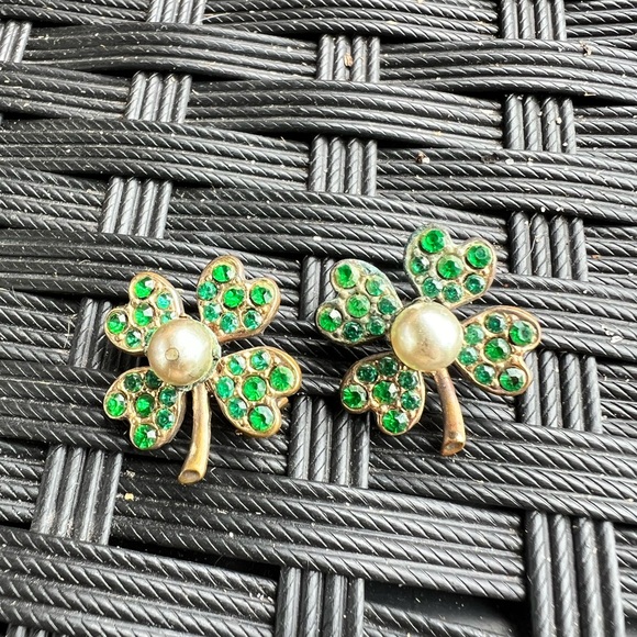 Luck of the Irish brooch pins - Picture 2 of 10
